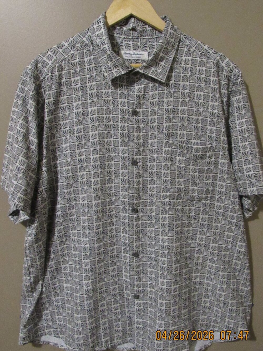 Tommy Bahama Short-Sleeve Casual Shirt - XL